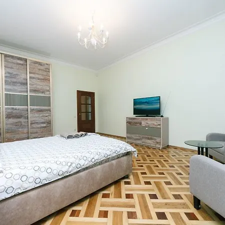 Apartamento 2 Bedroms Right Near Khreashatik *